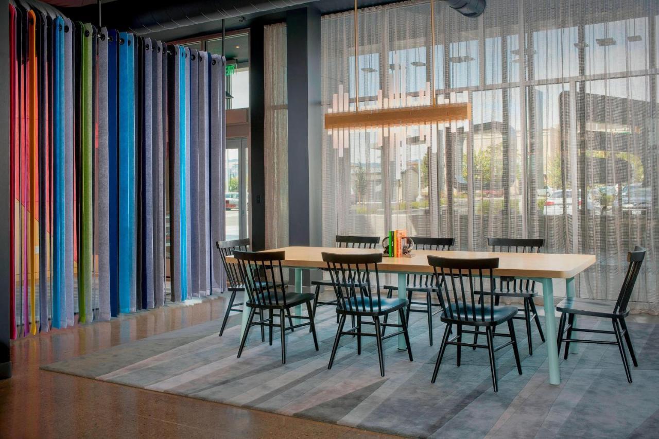 Aloft Omaha West Hotel Exterior foto